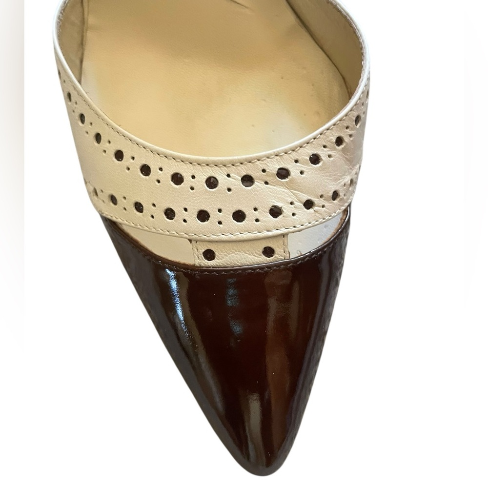 Anne Klein Genuine Leather Brown & Cream Pointed Spectator Ankle-Strap Pumps 8.5 - Picture 9 of 16